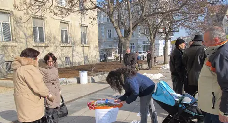 50 русенци се подписаха още първия ден за бързи присъди на убийците на пътя 50 русенци се подписаха още първия ден за бързи присъди на убийците на пътя