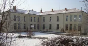 Бъзън подготвя дарителска кампания за откупуване на продаденото училище