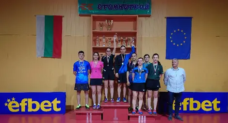 Тенисът на маса с големи успехи на два фронта