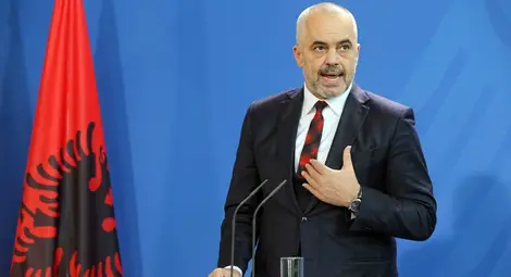 Албания изготви програма за албанските партии в Македония