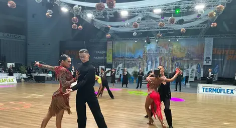 Състезатели на СК &bdquo;Настроение&rdquo; с призови места на Международния турнир по спортни танци в Арена Русе