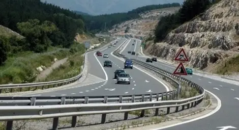 АПИ: На 3 март се ограничава движението през Шипченския проход АПИ: На 3 март се ограничава движението през Шипченския проход