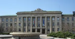 Турски шофьор влиза в затвора за трафик на 28 мигранти в камион с дини