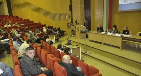 Първо обсъждане на бюджета без политически престрелки