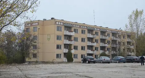 Полицейски блок става охраняемо общежитие за 40 бежанци