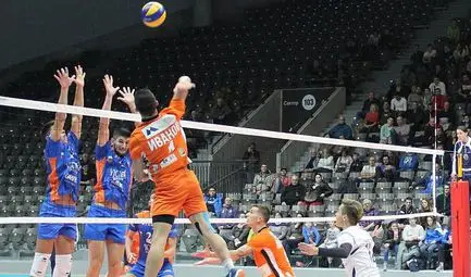 Волейболистите с четвърта поредна загуба в Суперлигата Волейболистите с четвърта поредна загуба в Суперлигата