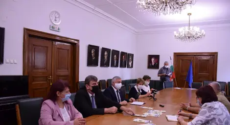 Русенският университет подписа договор за сътрудничество с Военна академия "Г.С.Раковски"