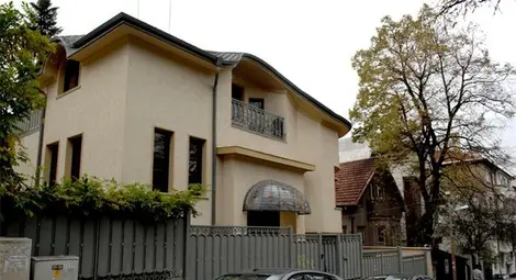 Полицай, жената на Бисеров и синът му - свидетели на делото срещу него Полицай, жената на Бисеров и синът му - свидетели на делото срещу него