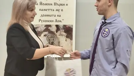 И публиката ще връчи отличие на  финала на ораторския конкурс на &bdquo;Теосис&ldquo;