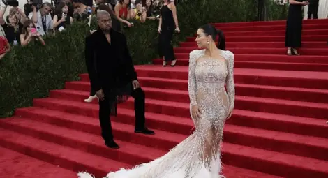 Скарлет Йохансон с идеална фигура и по стандартите на древните гърци /галерия/