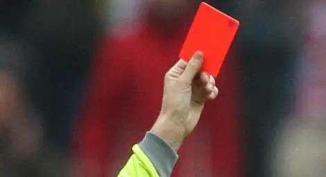 &bdquo;Две могили&ldquo; бие &bdquo;Марисан&ldquo; в мач с 4 червени картона