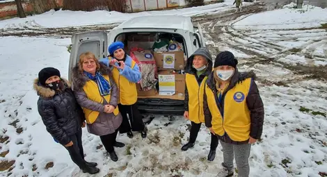 Лайнс клуб Русе Сексагинта Приста зарадва нуждаещи се с поредната си благотворителна кампания &bdquo;КУПИ И ДАРИ&ldquo;