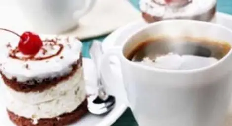 Топ 10 на храните, които вредят на настроението и съня Топ 10 на храните, които вредят на настроението и съня