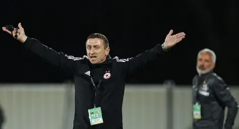 Нашият Нанков за първи път поема тим като старши треньор Нашият Нанков за първи път поема тим като старши треньор