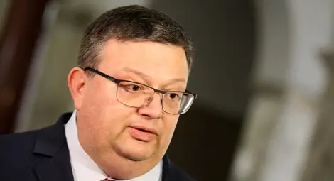 Цацаров: Павлова, Дончев и Рашидов ще бъдат разпитвани за НДК (Видео) Цацаров: Павлова, Дончев и Рашидов ще бъдат разпитвани за НДК (Видео)