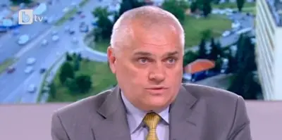 Валентин Радев: Няма официална информация за българи със спрян достъп до Турция