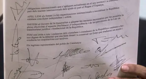 Каталуния подписа Декларацията за независимост