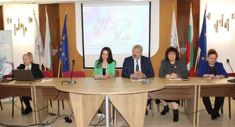 Младежки форум за силата на демократичните ценности  се проведе в Русе