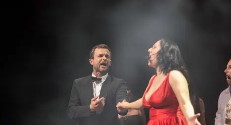 Истински „Бъркотии в операта“ или „По-горе билото, майстори“ Истински „Бъркотии в операта“ или „По-горе билото, майстори“