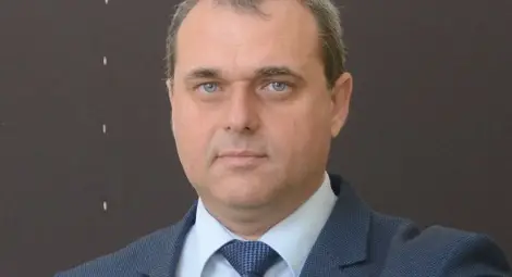 Искрен Веселинов