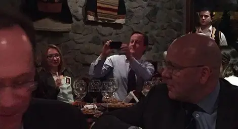 Бойко Борисов заведе Дейвид Камерън на нестинарки