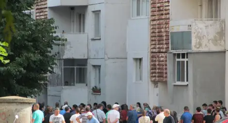 Нова трагедия застигна дома на борещата се с левкемия Джанет