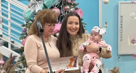 Най-малък читател Ивайла Великова Най-малък читател Ивайла Великова