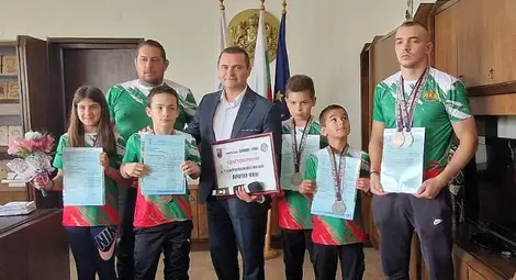 Кметът награди медалисти от големи първенства по джу-джицу