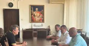 Противопожарно оборудване за 2300 лева дари на Русе Националната асоциация на доброволците