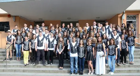 &bdquo;С тениска на бала&ldquo; готви помощ за бъдещ студент