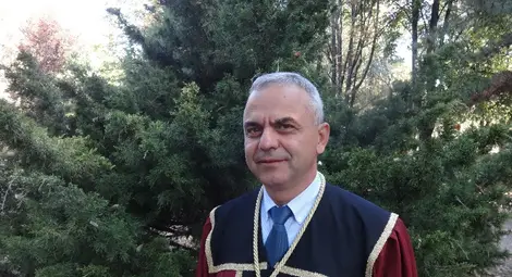 Проф. д-р Велизар Павлов