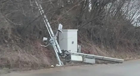 Отрязаха с флекс камера на тол системата