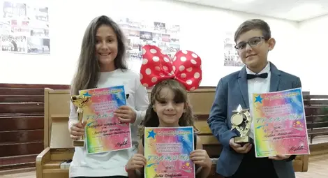 Талантите на &bdquo;Слънчеви ноти&ldquo; донесоха две специални награди