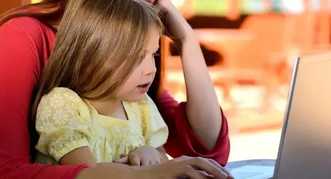 Родителите са лош пример за дигиталните навици на децата