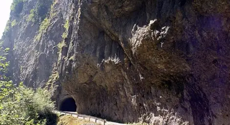 Прекратиха издирването на Кристиян в горите край Триград Прекратиха издирването на Кристиян в горите край Триград