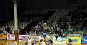 Тройка в последните секунди лиши „Дунав 8806“ от поредна купа