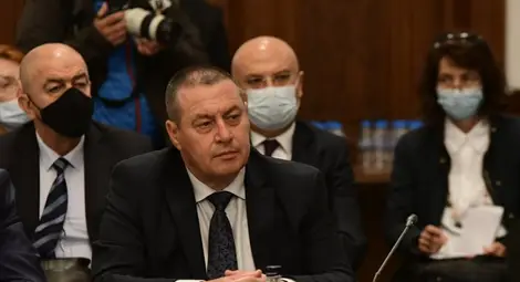 Българинов: Трябва да се обърне внимание на тези, които помагат при гласуването