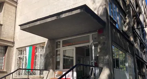 Изчисляват стойността на ремонта на горялото Средношколско общежитие Изчисляват стойността на ремонта на горялото Средношколско общежитие