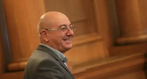 Емил Димитров &ndash; Ревизоро: Поех поста, за да не падне правителството