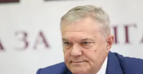 Румен Петков защити решението за купуването на тир паркинга до Дунав мост