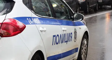 Шофьор обърна фиат по таван и си плю на петите Шофьор обърна фиат по таван и си плю на петите