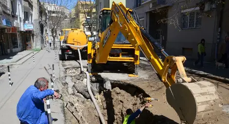 Подмяната на над 100 км ВиК тръби в Русе стартира днес
