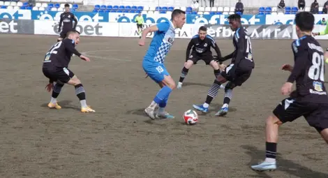 &bdquo;Дунав&ldquo; доближи на 3 точки слабия в Петрич отбор на &bdquo;Марек&ldquo;