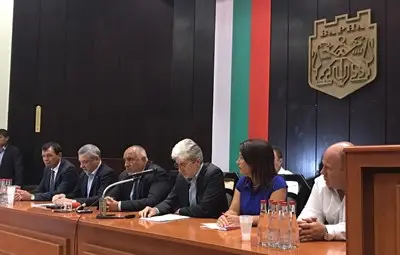 Какво си казаха премиерът и недоволните за "Калиакра"