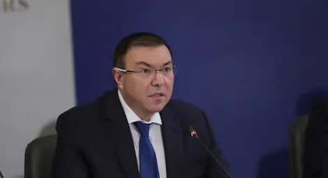 Отварят детски градини и ясли на 5-и април, ресторантите с градини - от 1-ви