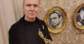 Човекът с глас хамелеон идва с моноспектакъл в Кукления театър