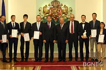 Д-р Слав Орлинов Петров взе наградата "Джон Атанасов"