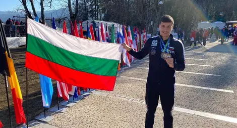 Теодор Цветков атакува нов рекорд на Гинес в името на Русе - градът на първите неща Теодор Цветков атакува нов рекорд на Гинес в името на Русе - градът на първите неща