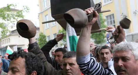 Животновъдите излизат на протест пред Министерски съвет