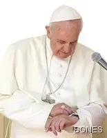 Папата: Ватикана не трябва да е като кралски двор Папата: Ватикана не трябва да е като кралски двор